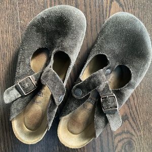 Womens Birkenstock suede clogs, rare, discontinued Bern -soft footbed 38 regular